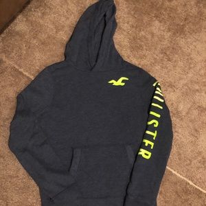 Men’s Hollister sweatshirt sz small like new